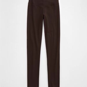 Aerie Brown Leggings with Streamlined Silhouette